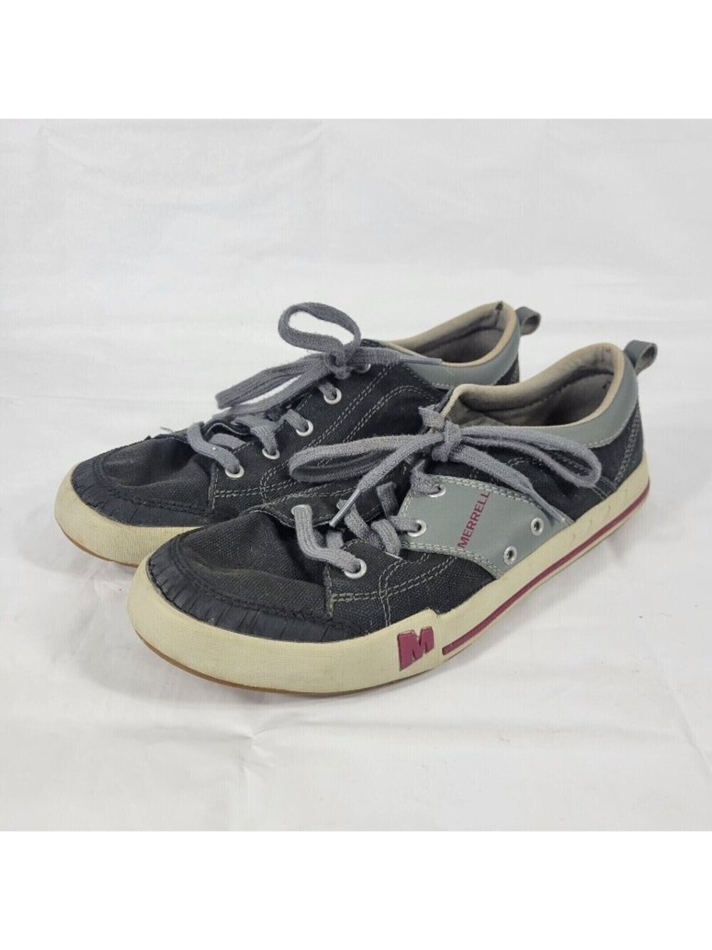 Merrell Rant Black Sneakers Women Size 9.5 Lace Up Leather Outdoors Hike Casual